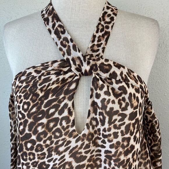 NWT Guess Leopard Print Cold Shoulder Top Size M - Picture 2 of 6
